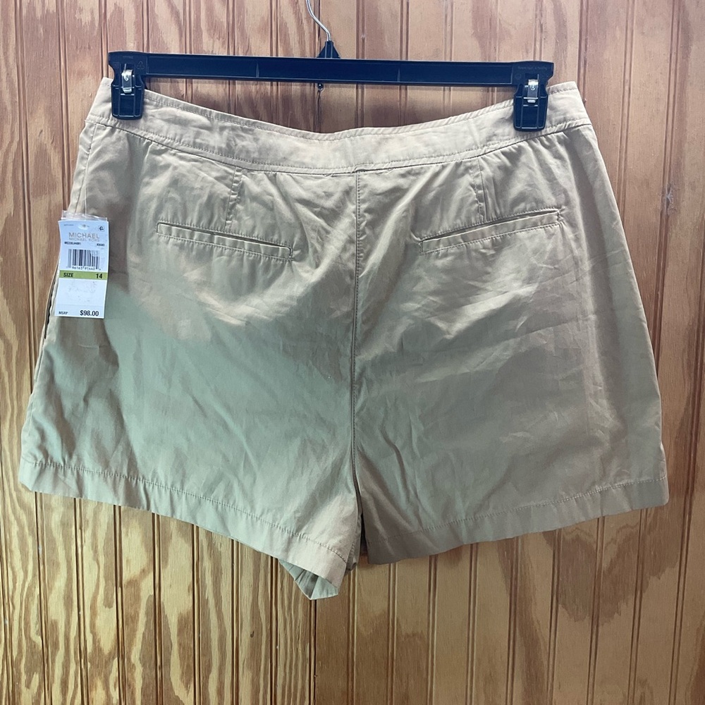 Michael Kors Tan Shorts with Flat-Front Design - Picture 5 of 5